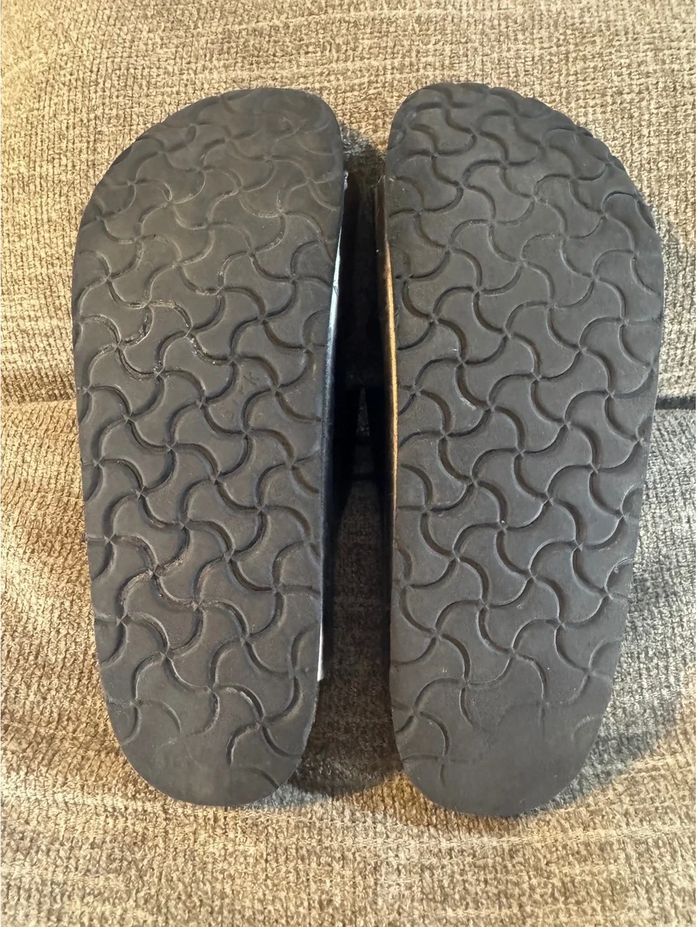 Birkenstock Arizona Two-Strap Leather Sandals - Black Metallic Women’s size 7